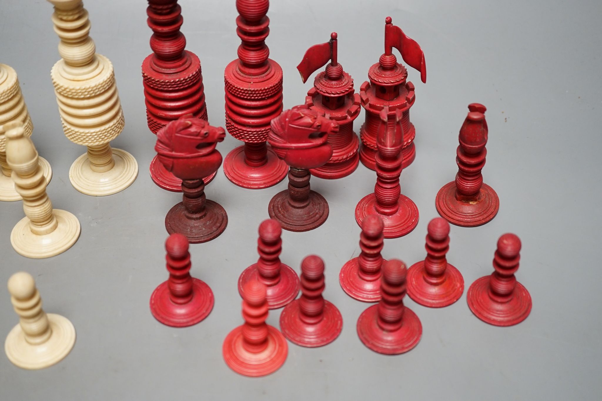 A Chinese ivory chess set, Kings 14cm